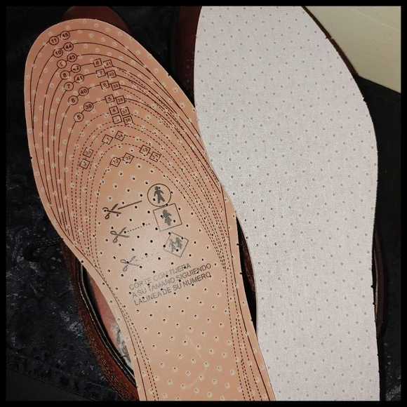 Johnston & Murphy Cognac Wingtip - Picture 11 of 11